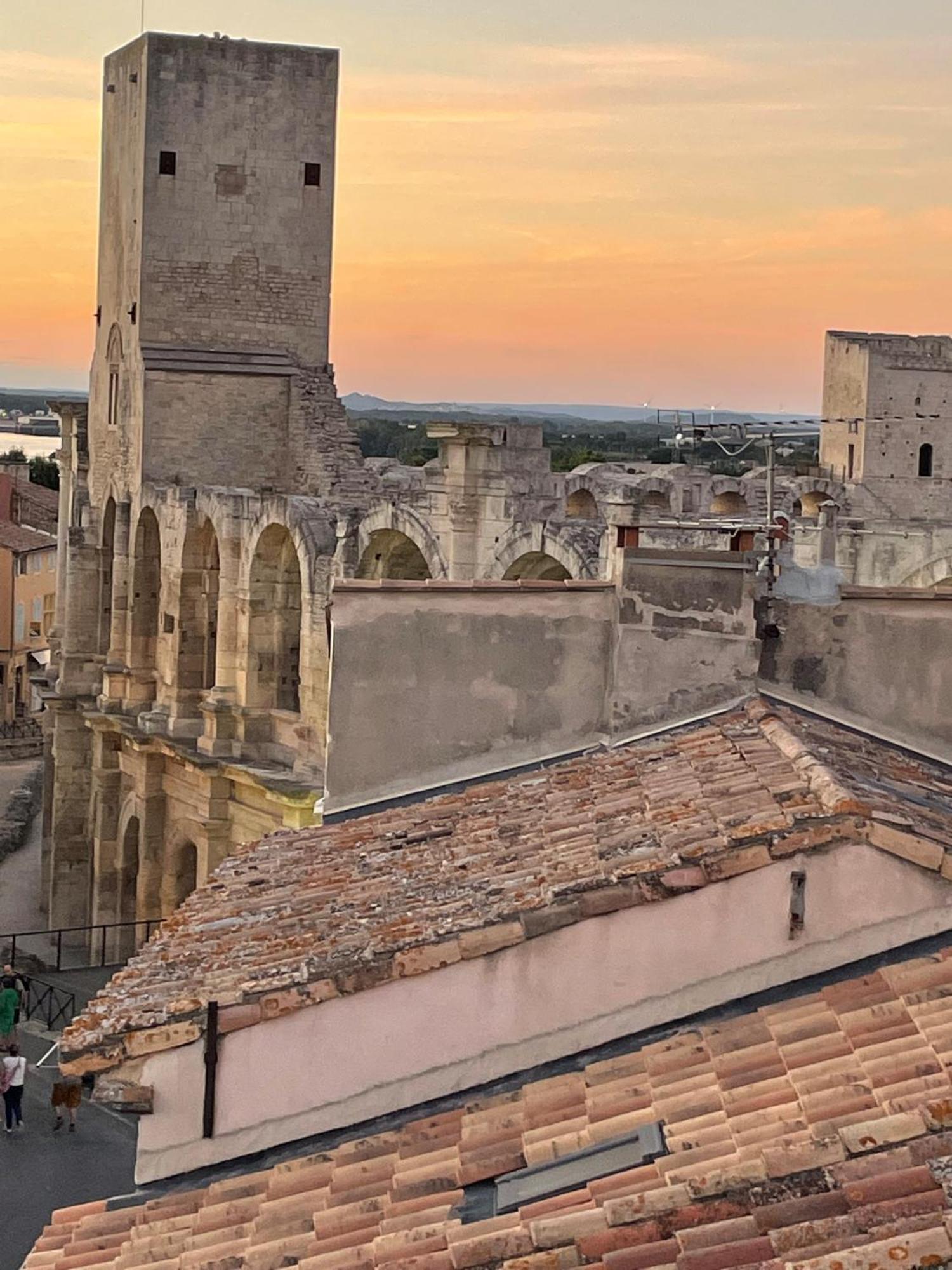Le Petit Arles Daire Dış mekan fotoğraf